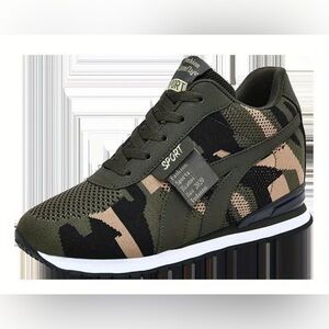 *SOLD* BRAND NEW Canvas Camouflage Height Increasing Insole Sneaker Leisure Shoe